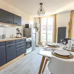 Lägenhet Grand Confort Au Coeur Du Centre